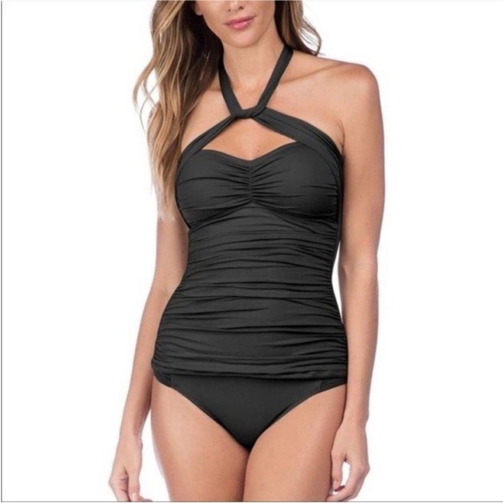 Blanca Island Goddess Convertible Bandini
Tankini Top & Hipster Bottom Size 4